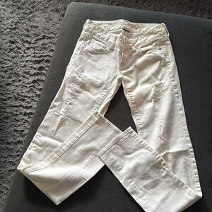 White American Eagle jeans